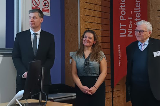 M.Ready, Mme BENAY, Mr. Juillard