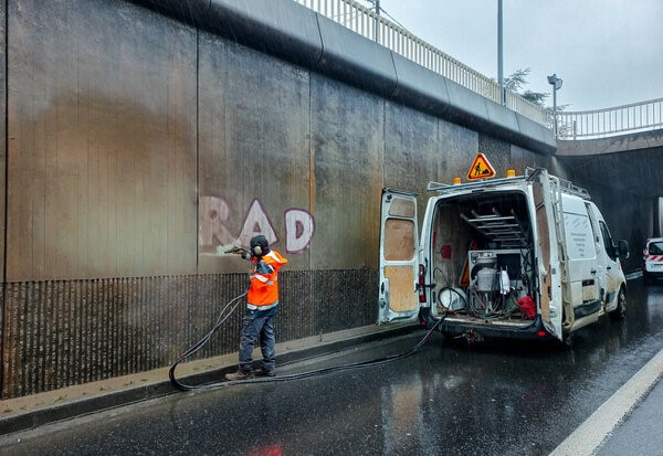 stops aux tags et affichages